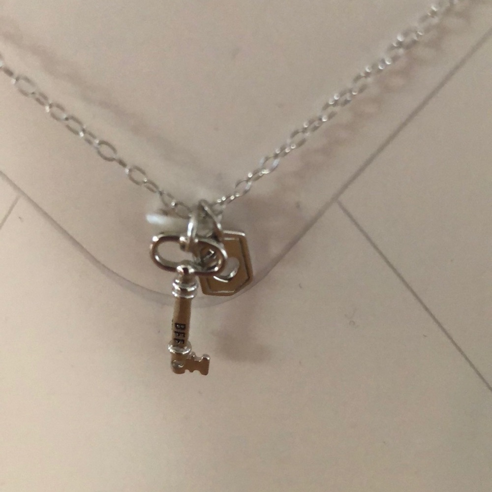 Sterling silver key necklace BFF - Picture 2 of 5